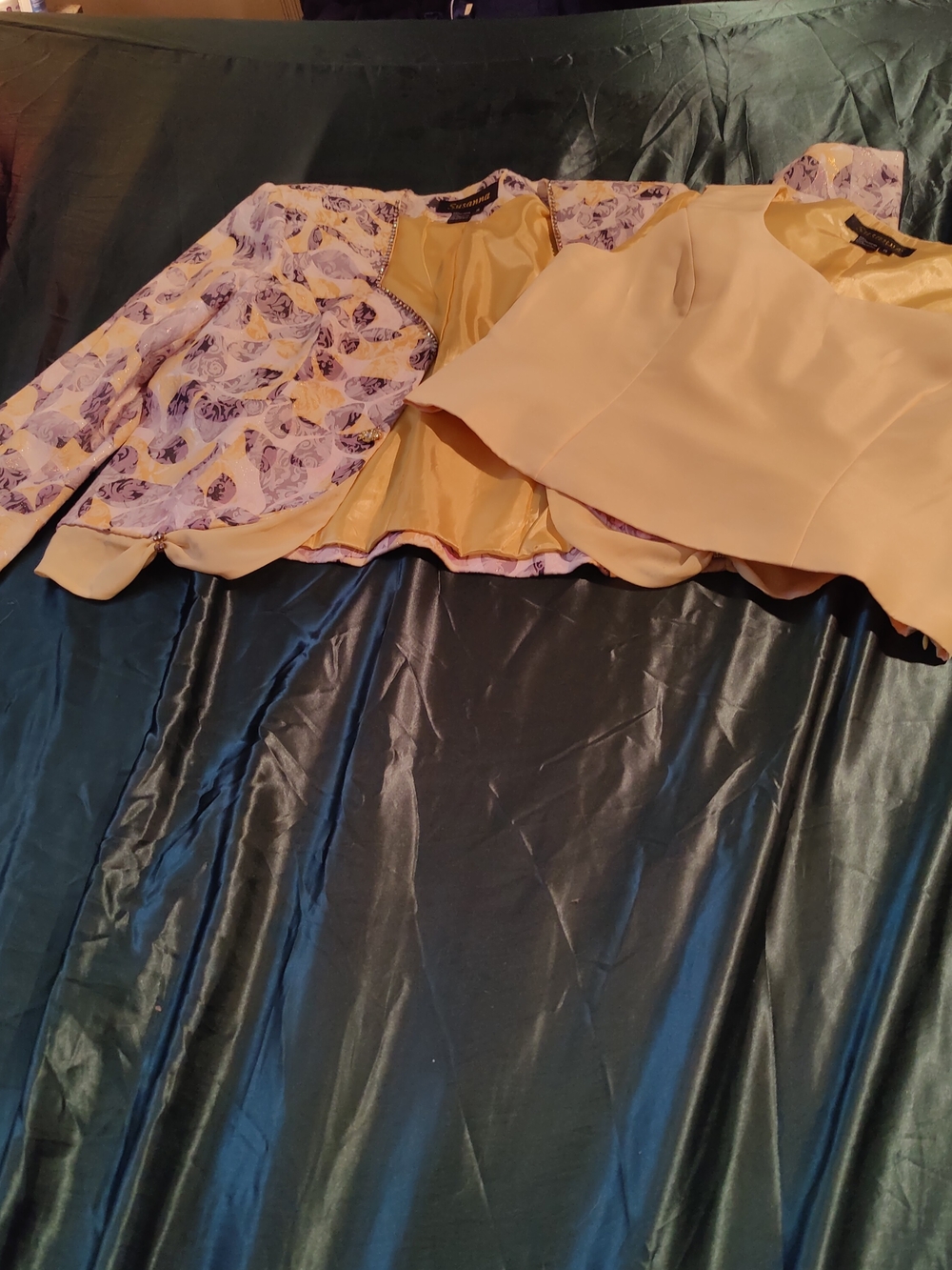 Pre-owned One Twice Susanna Size 16 Floral Print Jacket and Solid Yellow Top